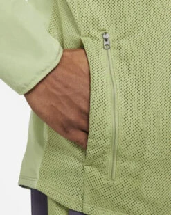 Nike M NKCT ADVTG JKT PCKBL -Sportbekleidung Geschäft 224287000 4