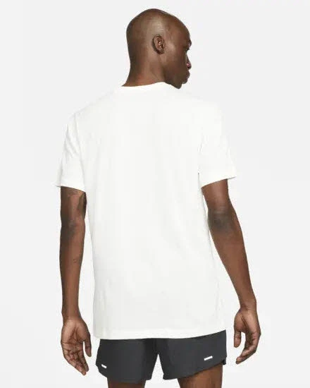 Nike U NK DF TEE HERITAGE Nike U NK DF TEE HERITAGE -Sportbekleidung Geschäft 2461240012 2