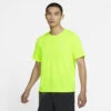 Nike M NK DF MILER TOP SS -Sportbekleidung Geschäft 246124223 151DjqritqlQgm