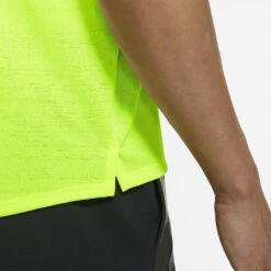 Nike M NK DF MILER TOP SS 6 Nike M NK DF MILER TOP SS -Sportbekleidung Geschäft 246124223 5ZlWBbSXVxAzFj